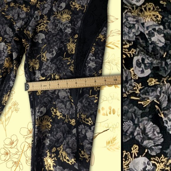 Torrid Active Skull & Rose Design Black Leggings with Pocket NWOT - Picture 4 of 9